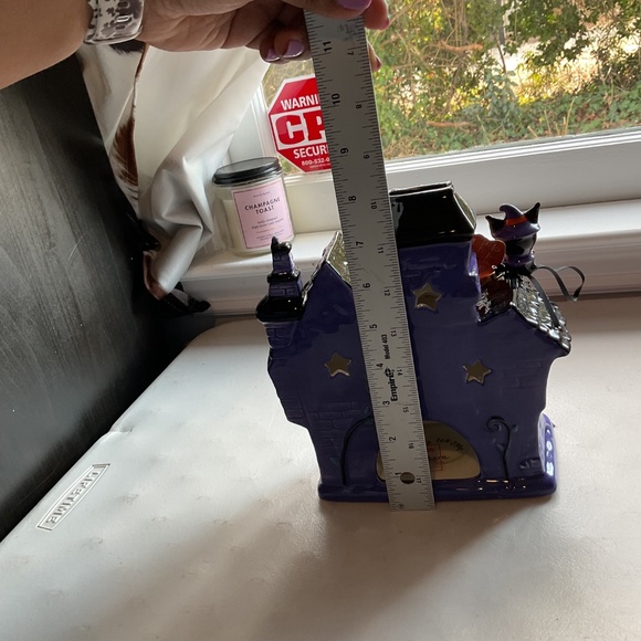 Blue Sky Hello Kitty And Friends Haunted Castle Candle House - Picture 2 of 11